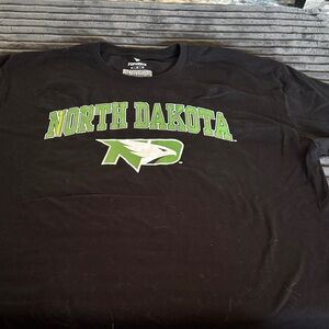 Fanatics North Dakota Black Logo Crewneck T-Shirt XL